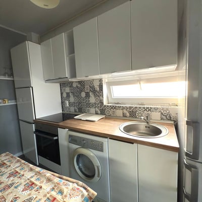 Location longue durée d’un appartement confortable de 2 pièces, Chiajna, Secteur 6, Bucarest, Roumanie